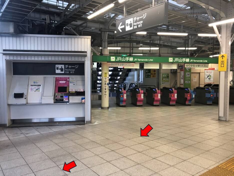 東急池上線のりかえ口を通ったら道なりに進む