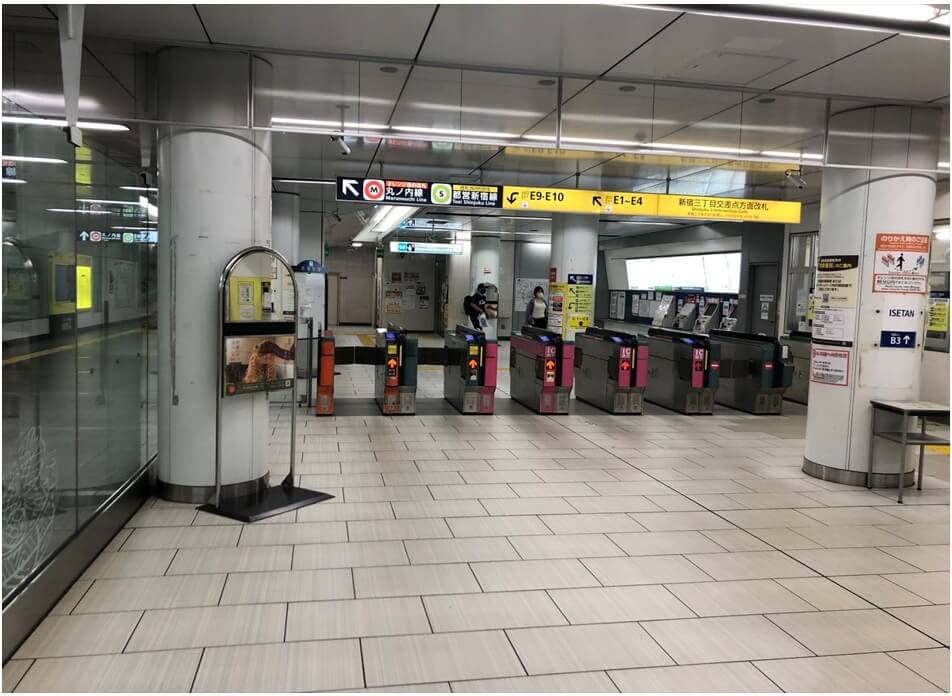 東京メトロ新宿三丁目駅：新宿三丁目交差点方面改札